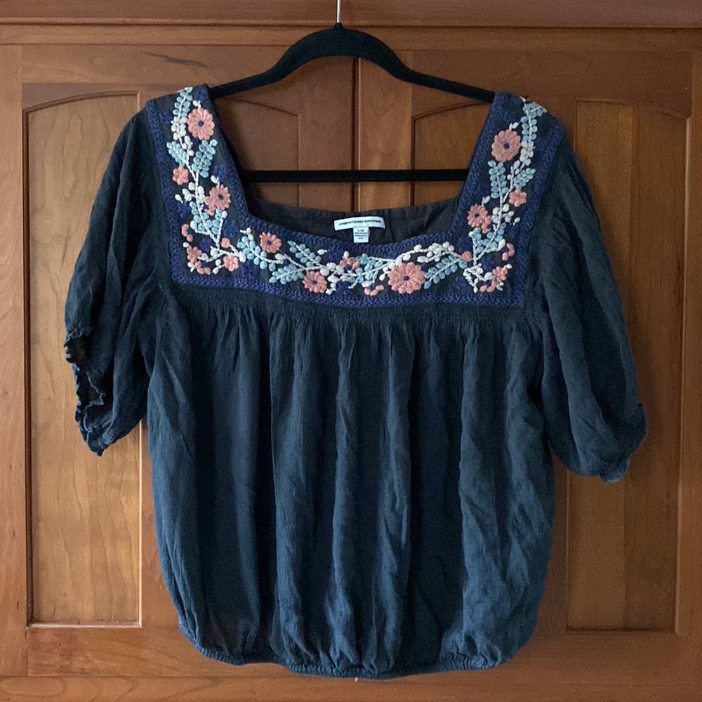 American Eagle top